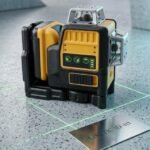 DW089LG 12V Green Line 3 x 360 Laser Level Laser + Battery + Charger
